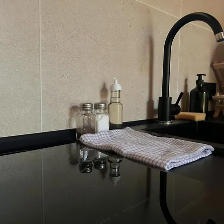 Dobrede - будиночки під лісом