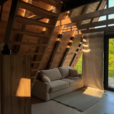 Dobrede - будиночки під лісом Dubrynychi