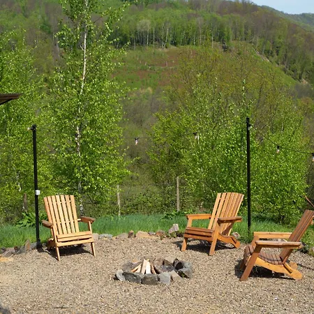 Dobrede - будиночки під лісом Ferienhaus Dubrynychi