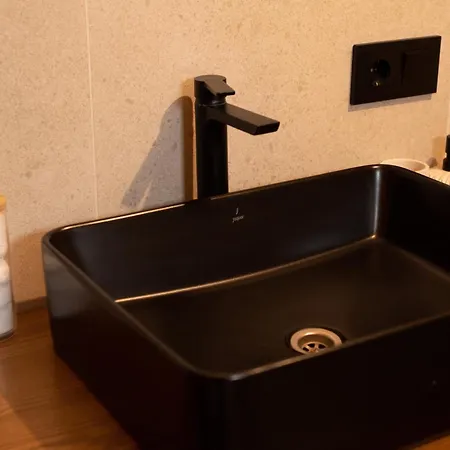 Dobrede - будиночки під лісом * Dubrynychi