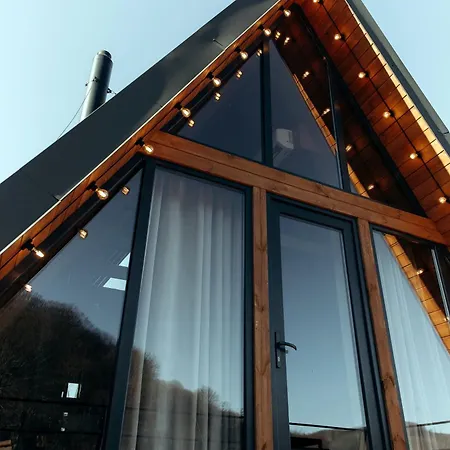 Dobrede - будиночки під лісом *