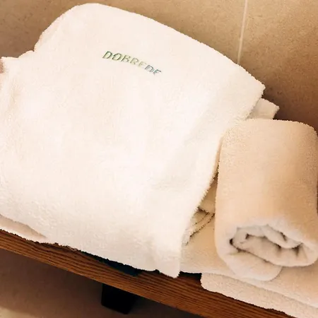 Dobrede - будиночки під лісом Vakantiehuis *