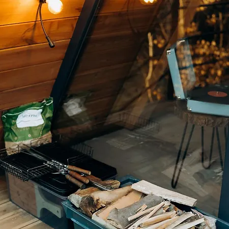 Nyaraló Dobrede - будиночки під лісом *